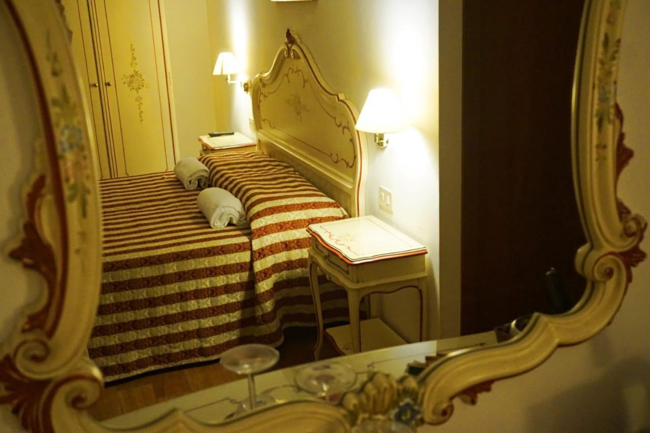 Отель Rialto Experience Венеция Экстерьер фото